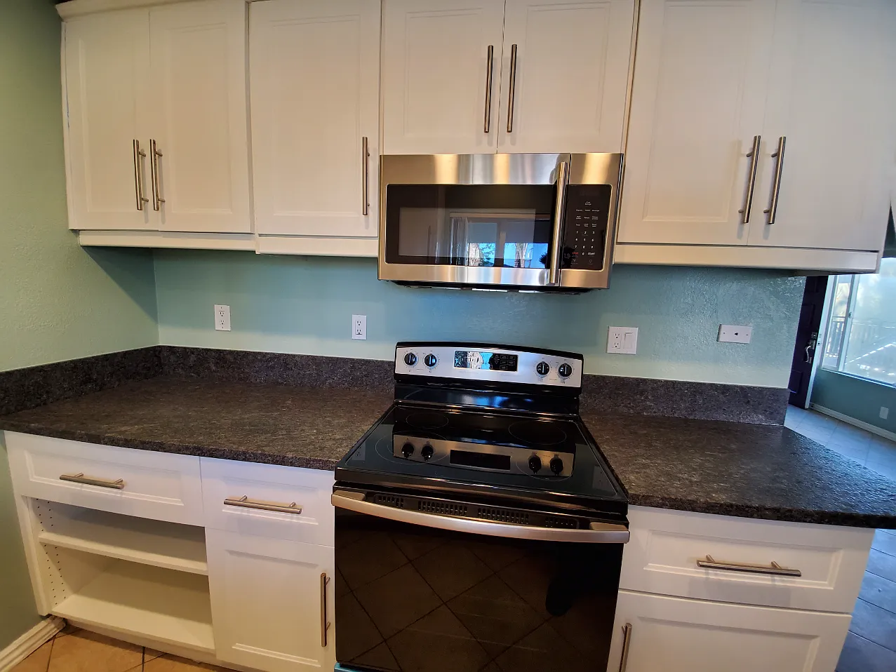 1 bed, 1.0 bath, 650 sqft, $1,795 — Photo 4