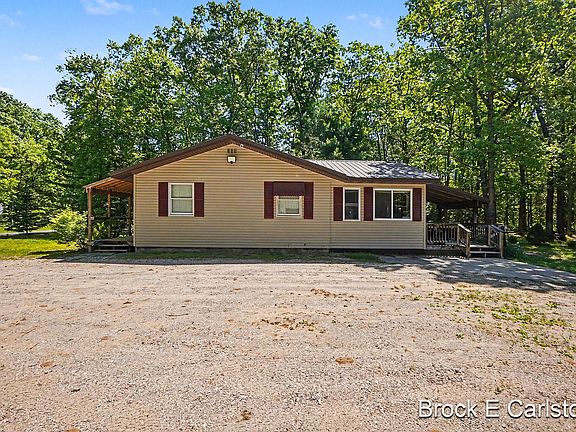 4th image of 17455 Hoxeyville Rd