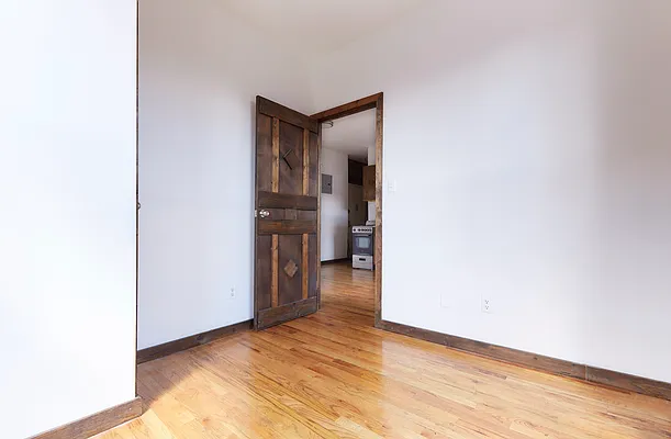 Rented by PocketBroker Inc | media 14