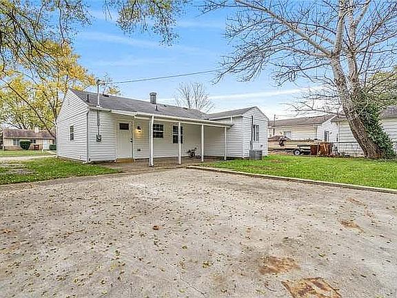 3rd image of 843 Donora Dr