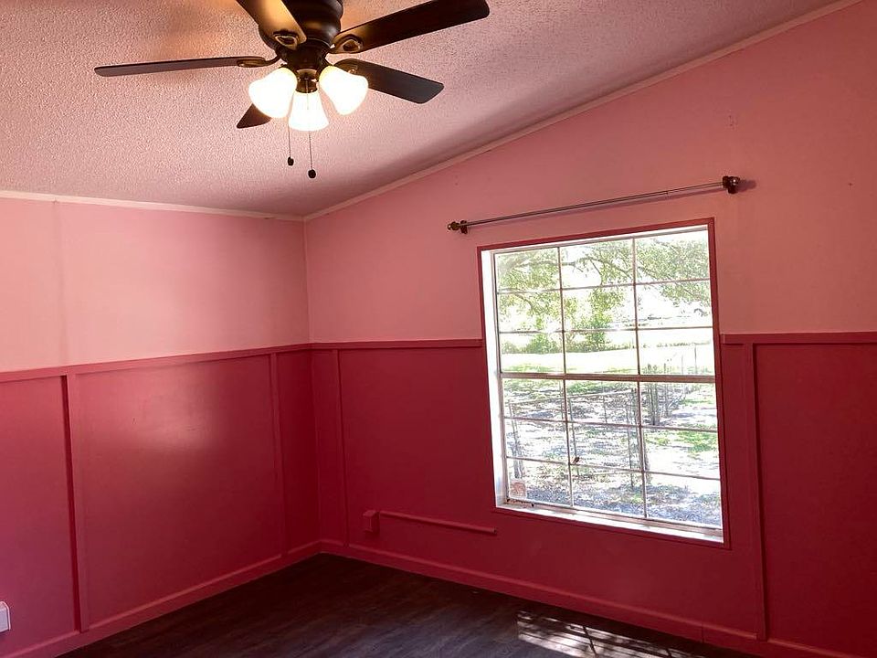 1st image of 10186 NE 30th Street