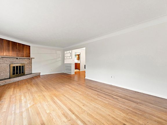 2nd image of 4342 Old Colony Rd