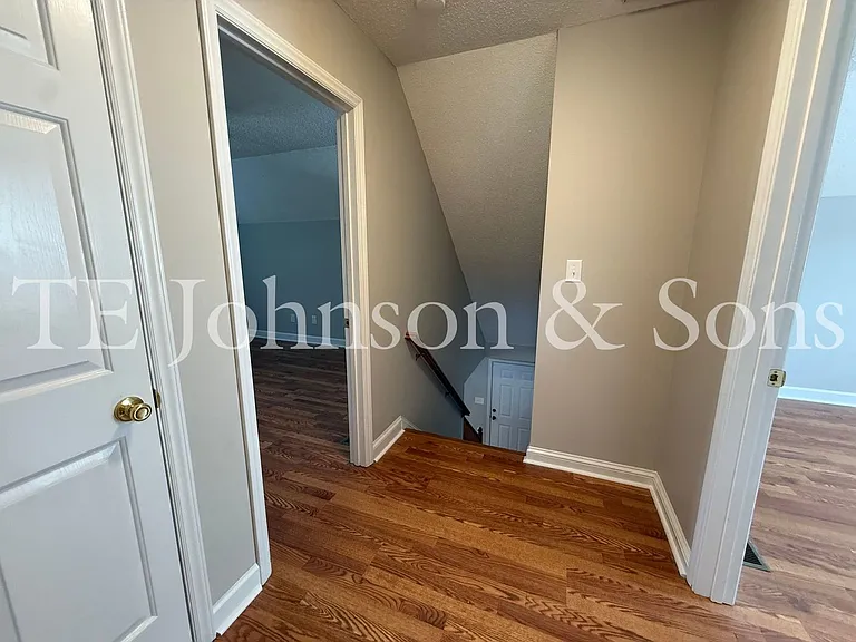1878 Camden Forest Dr — Photo 35