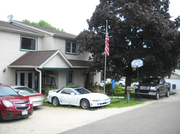 23402 128th St, Trevor, WI 53179