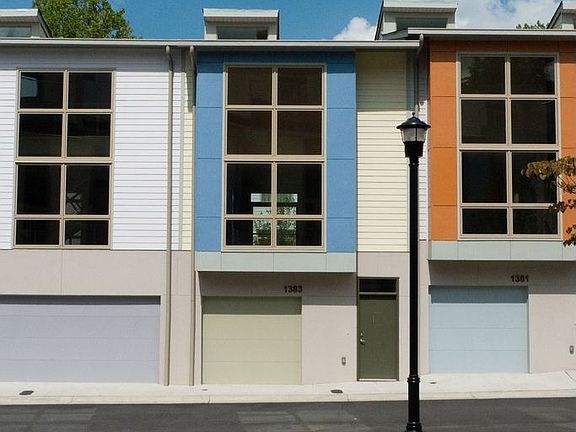 1383 Stirling Circle (Blue)