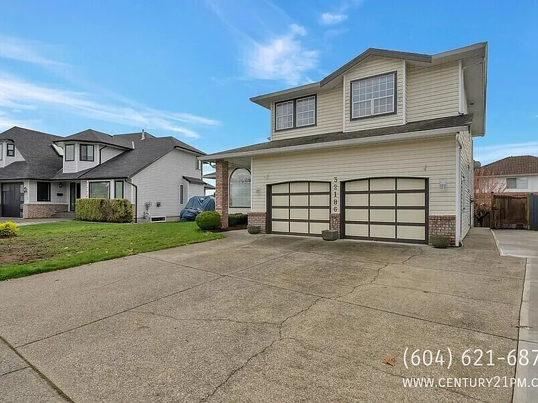 32186 Elkford Dr #UPPER — Photo 2
