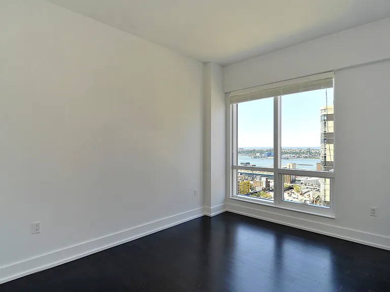 350 W 42nd St #31B — Photo 7
