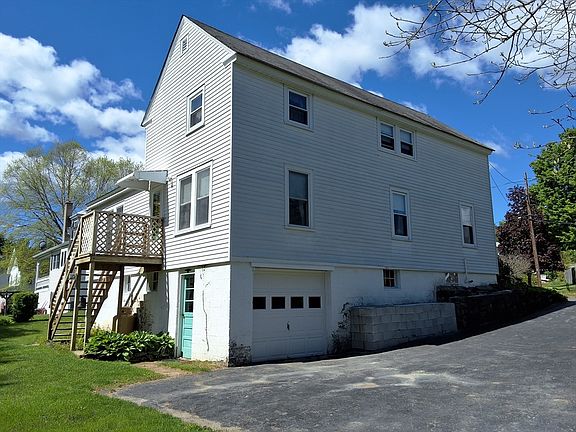 3rd image of 19 Clinton St