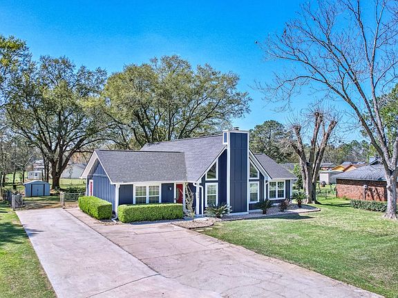 2nd image of 504 Longbow Dr
