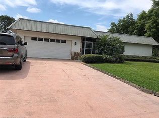 301 Anderson St NE, Lake Placid, FL 33852