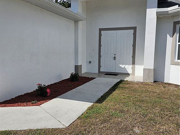 2nd image of 1147 Antonio St E