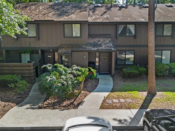 2431 NW 45th Ln, Gainesville, FL 32605