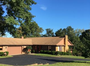 2211 Old Hill Rd, Floyds Knobs, IN 47119