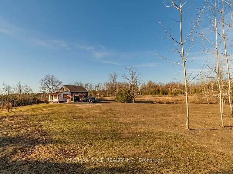 5135 Trafalgar Rd — Photo 20