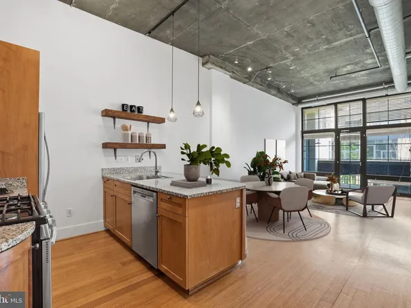 2328 Champlain St NW APT 326, Washington, DC 20009