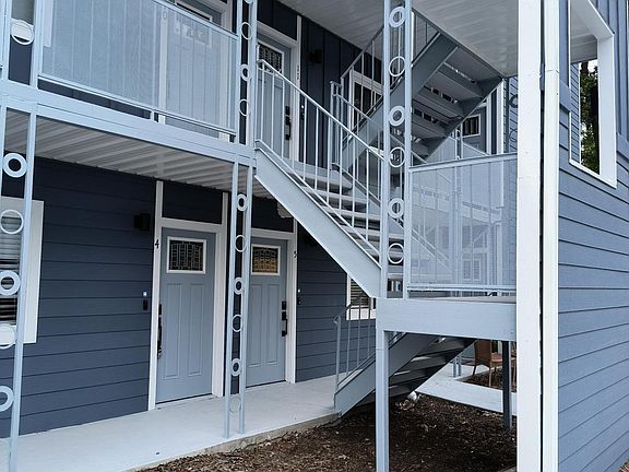 2nd image of 1309 Hudson Ave APT B04