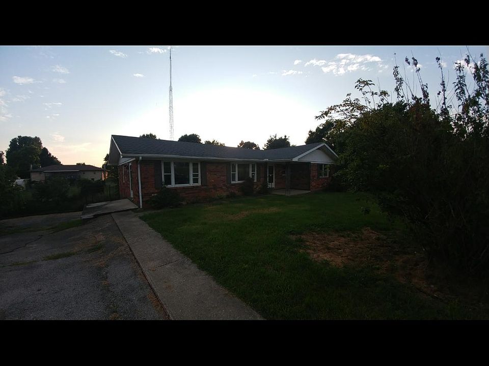 2nd image of 108 Pine Dr