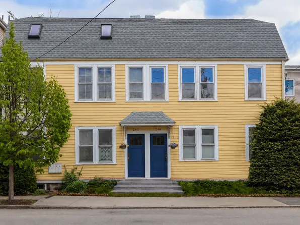 246 Cypress St #4, Brookline, MA 02445