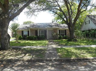 12214 Meadowdale Dr, Meadows Place, TX 77477