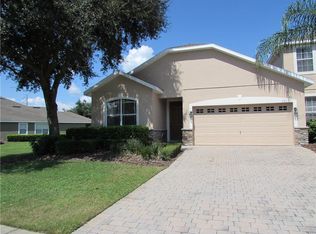 23915 Sardinia Dr, Sorrento, FL 32776