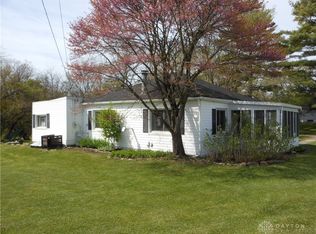 1227 Folk Rd, Fairborn, OH 45324