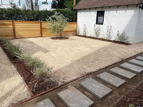 4th image of 4333 Beatty Dr