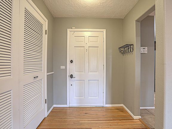 4th image of 7209 Gladden Ave NE