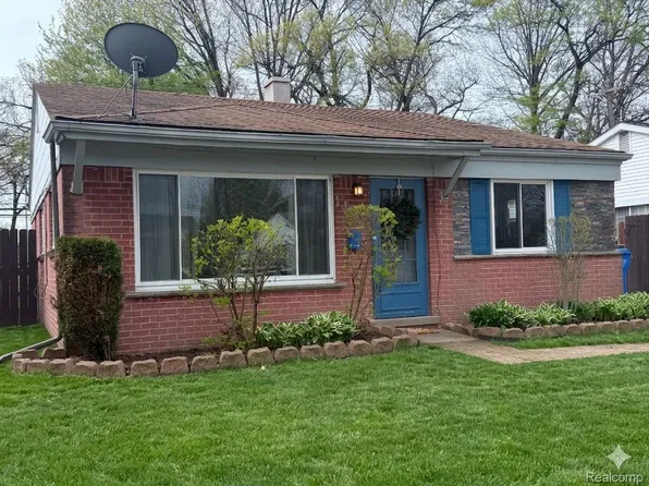 1128 Connie Ave, Madison Heights, MI 48071