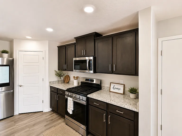 617 El Gusto Ave — Photo 7