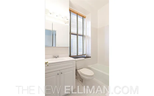 Rented by Douglas Elliman | media 19