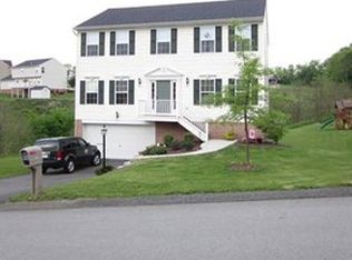 10 Willow Links Dr, Belle Vernon, PA 15012
