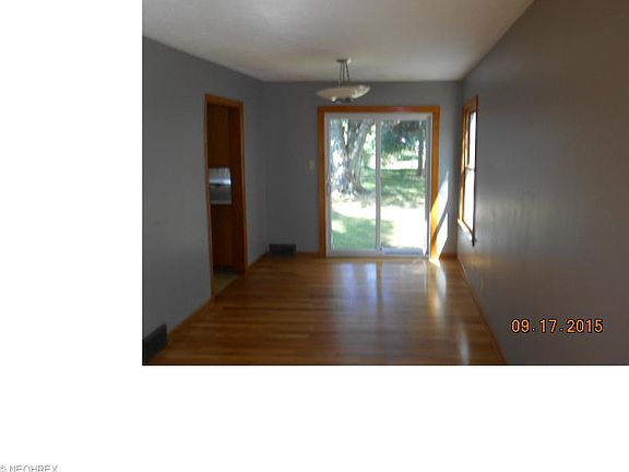 5th image of 1561 Idlewood Ave