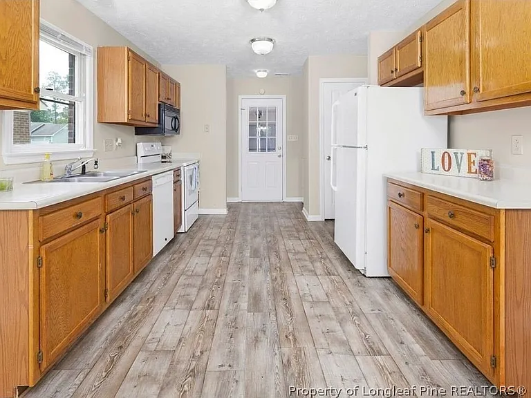 7132 Kearny Ave — Photo 10