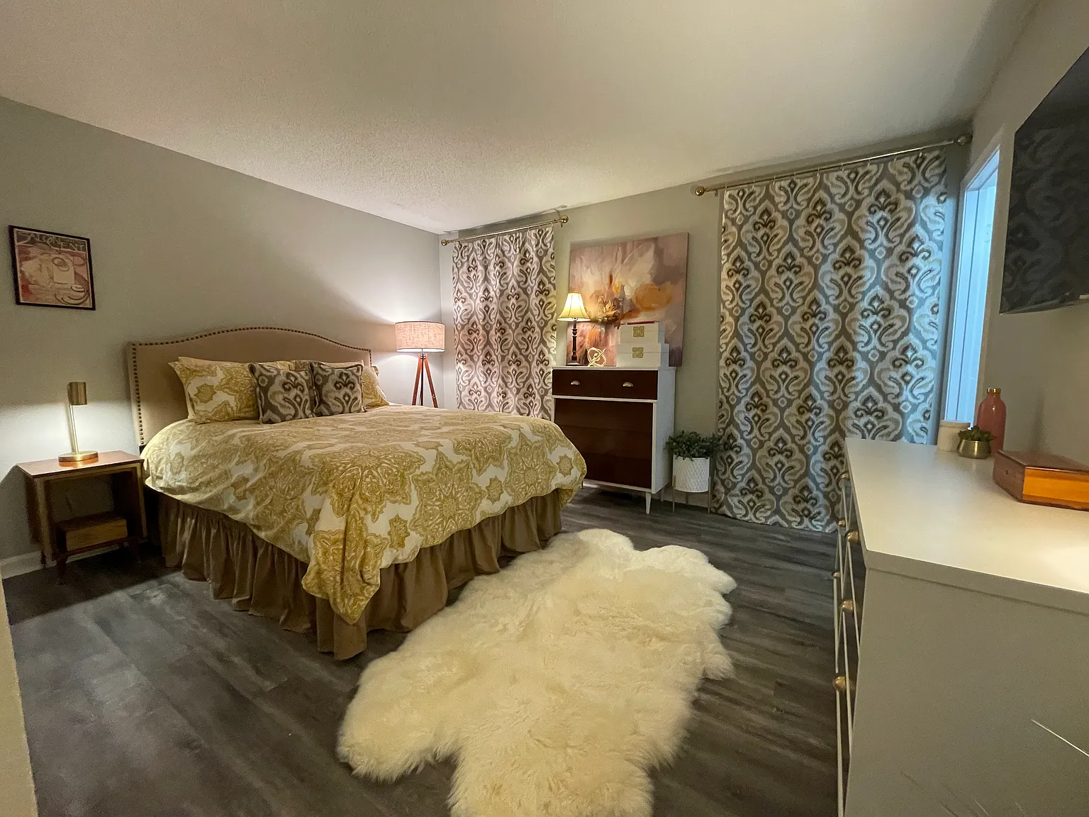 3 bed, 2.5 bath, 1254 sqft, $2,800 — Photo 4