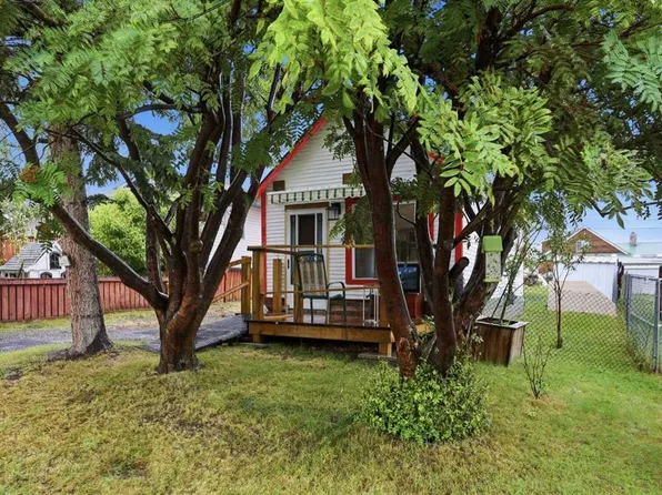 116 S Frontenac Ave NW, Diamond Valley, AB T0L 2A0