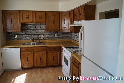 3rd image of 13020 Quander Ct