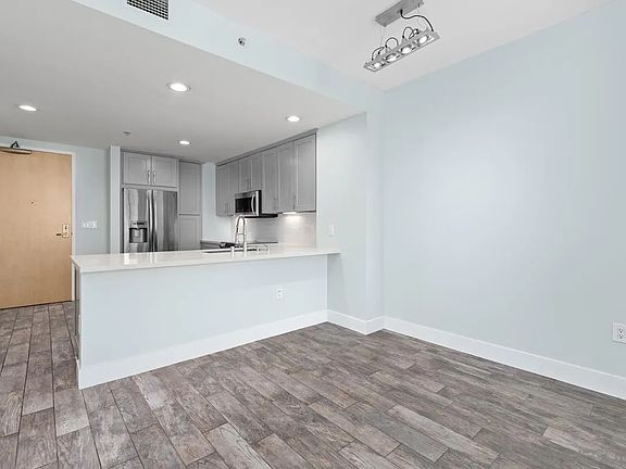 4th image of 1150 J St Unit 415