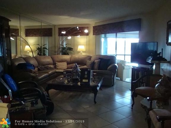 5th image of 7405 Fairfax Dr #103