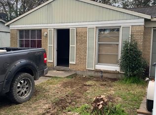 127 Town Homes Dr, Lafayette, LA 70501