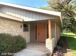 120 Hunters Glen Dr, San Marcos, TX 78666