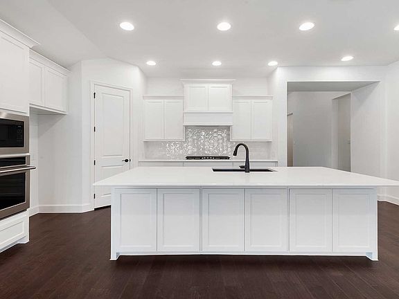 7th image of this home