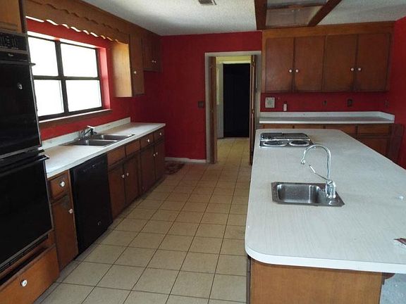 3rd image of 120 Emmons Ln
