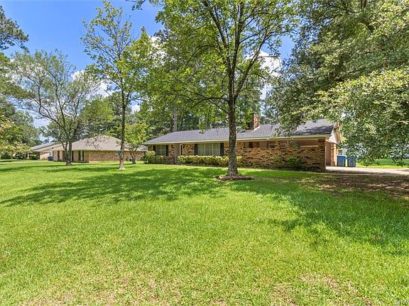 5th image of 439 Shady Wood Ln