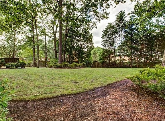 5th image of 8914 Ginger Way Dr
