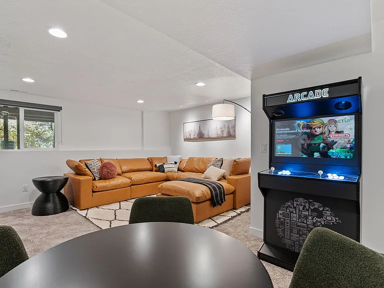 8218 S Wasatch Grove Ln — Photo 34