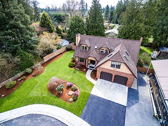 3rd image of 331 204th St SW