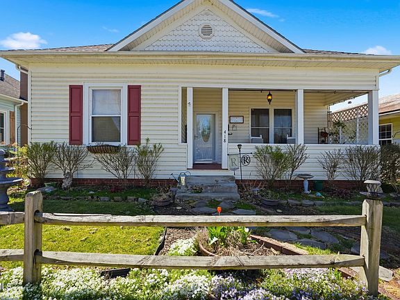 3rd image of 418 Opekiska St