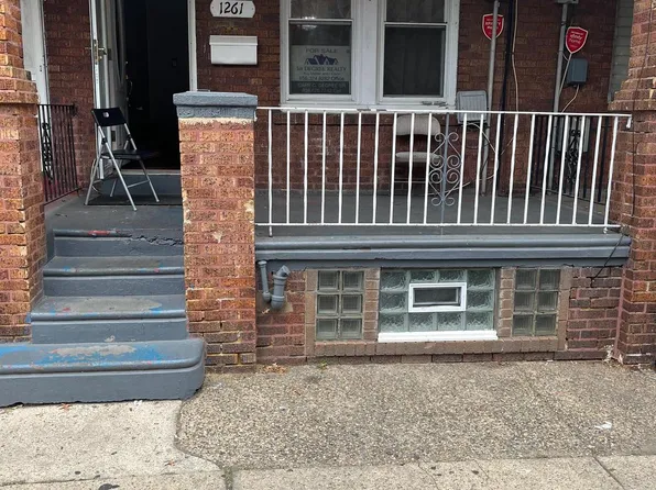 1261 Decatur St, Camden, NJ 08104