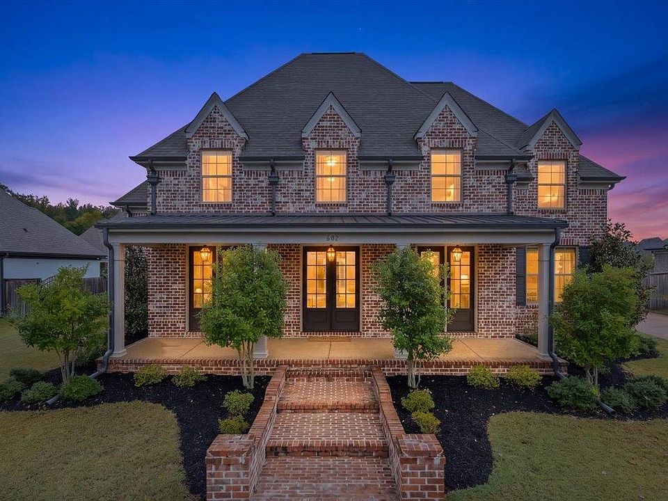 1st image of 602 Cypress Green Cv