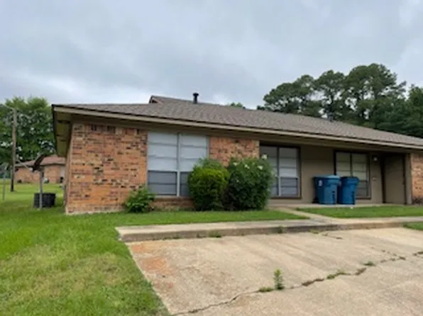 1004 Navajo Trl, Marshall, TX 75672